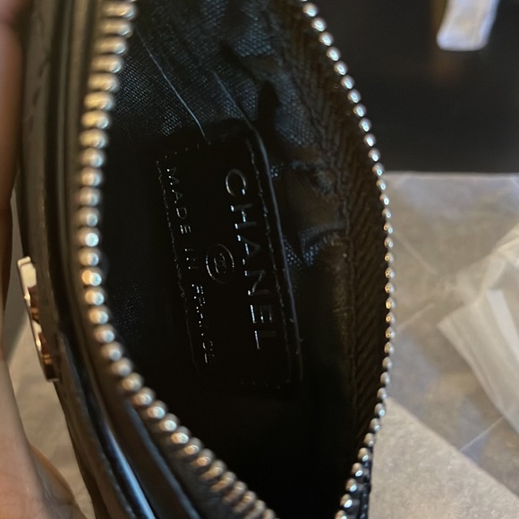 Black/Silver Zip-up Card Holder - Picture 3 of 5